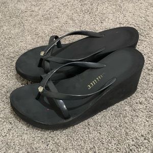 juicy couture platform flipflop